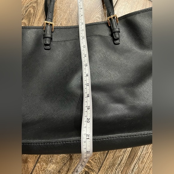 Micheal Kors large black leather shoulder tote bag - Picture 14 of 16